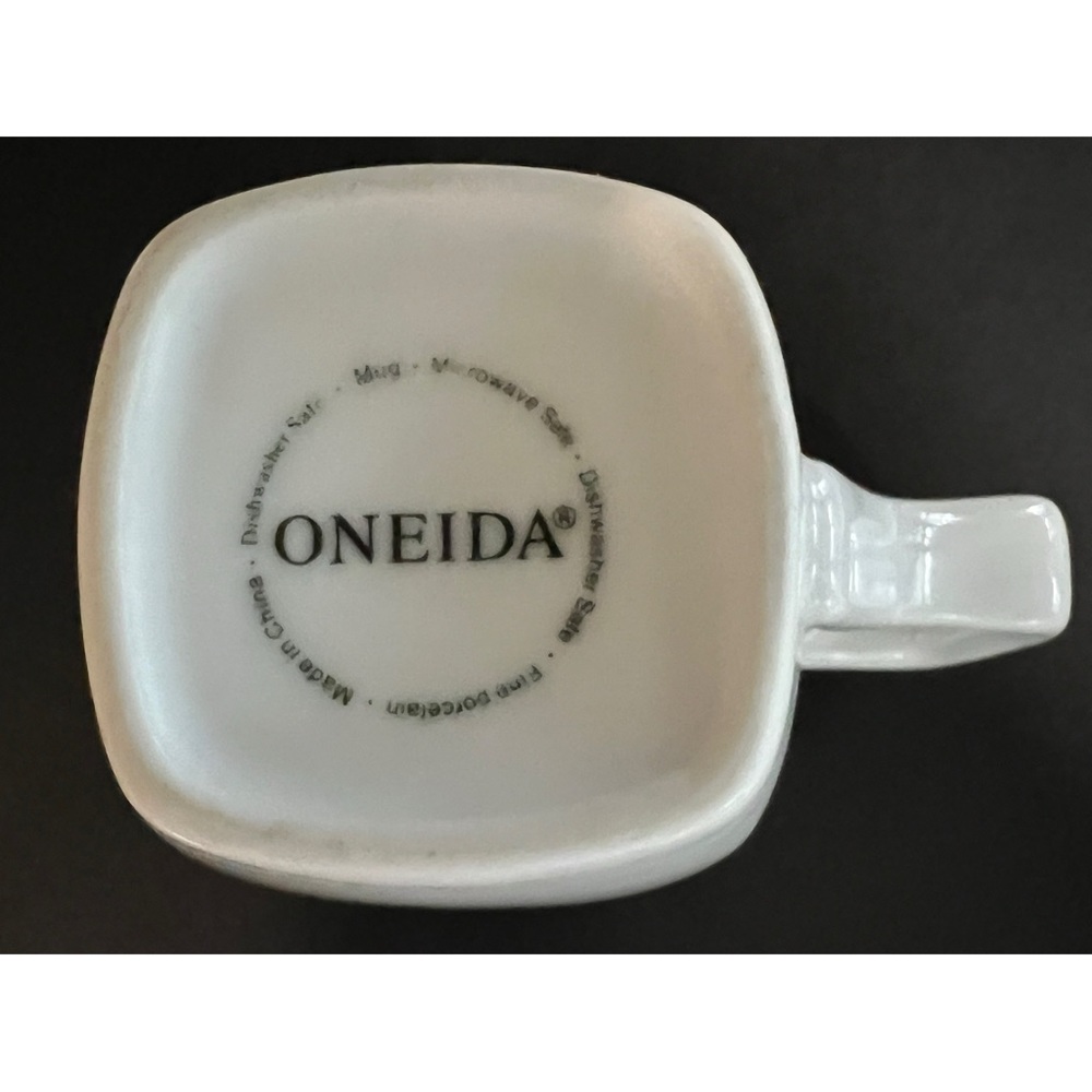 EUC. Set of 4 Oneida coffee mugs. - Picture 3 of 8